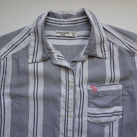 💰3/$25 ABERCROMBIE KIDs Girls Button Down Shirt Top Stripes Logo Preppy 13/14 - Picture 6 of 12